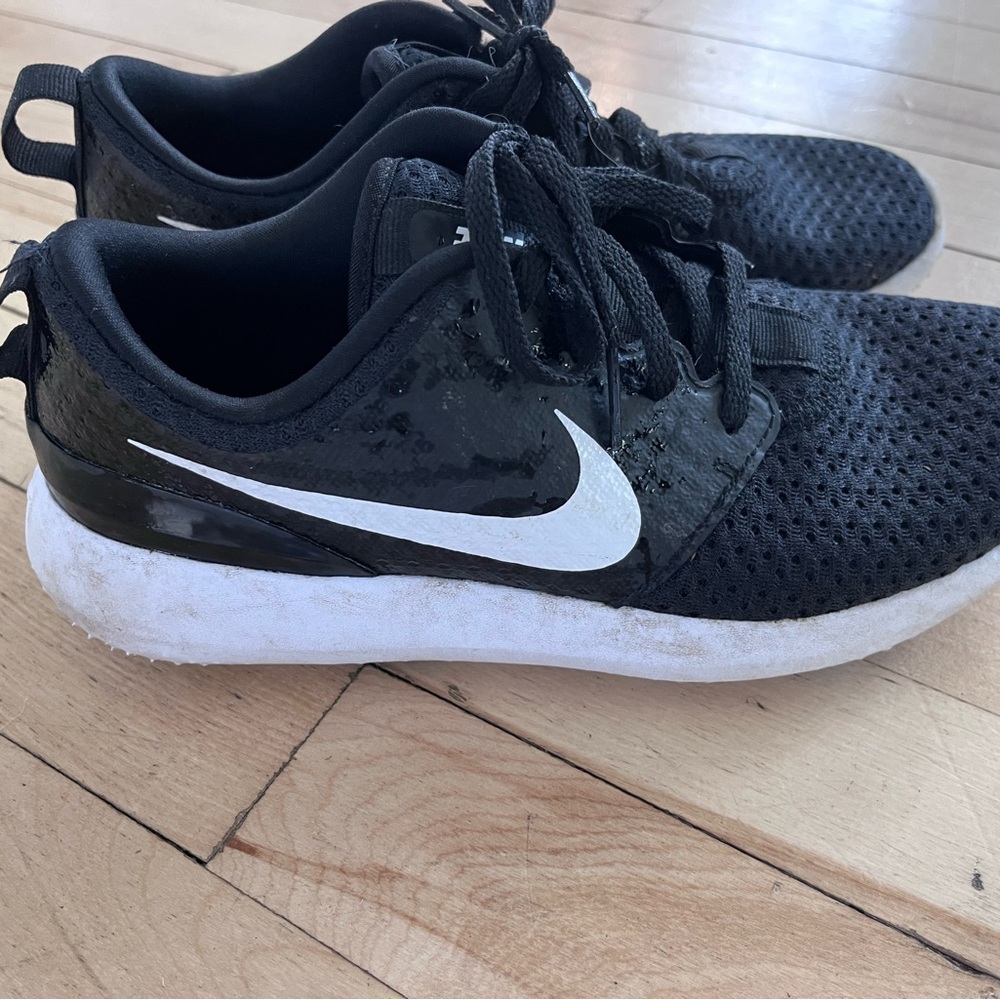 Nike Golf Sneakers Size 4Y